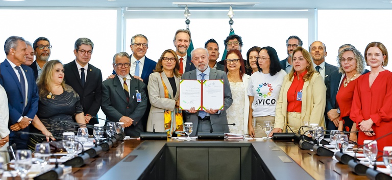 Governo do Brasil institui Dia Nacional em Memória das Vítimas da Covid-19