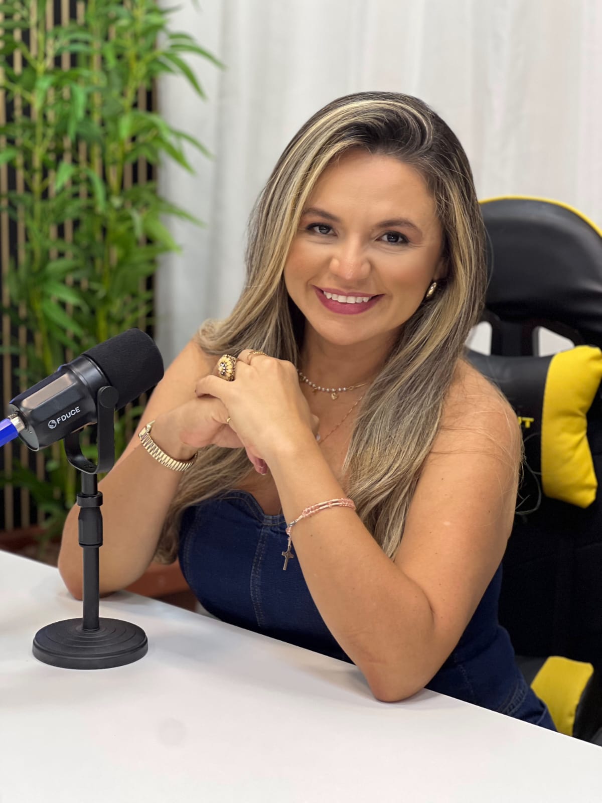 Aline Cast: entrevista nesta terça (05) será com os empresários Enver Freire e Raiza Leite