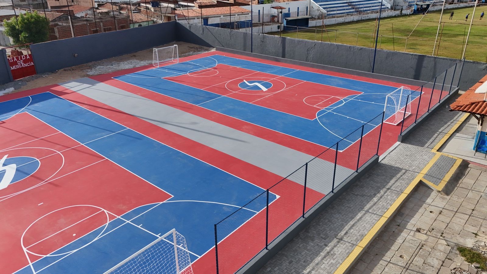 Centro Juvenil amplia espaço de lazer e esportes com quadras revitalizadas