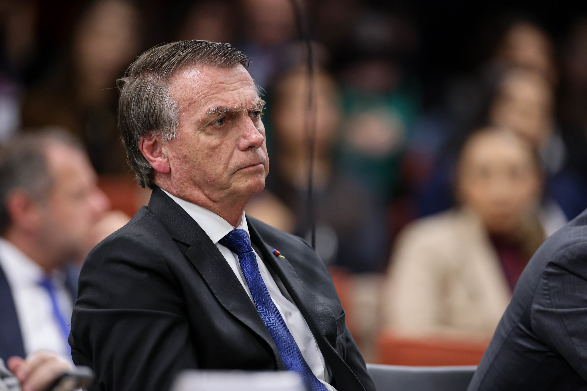 Armas de Bolsonaro são entregues à Polícia Federal após decisão de Moraes