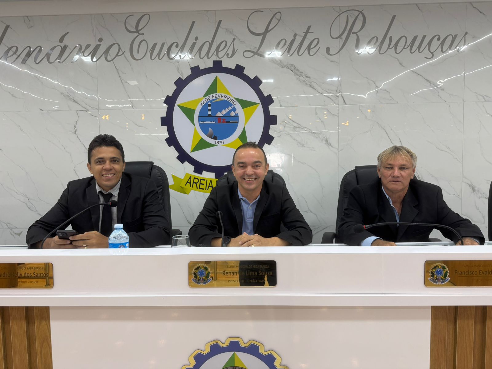 Câmara Municipal realizou terceira sessão ordinária nesta terça-feira (10)