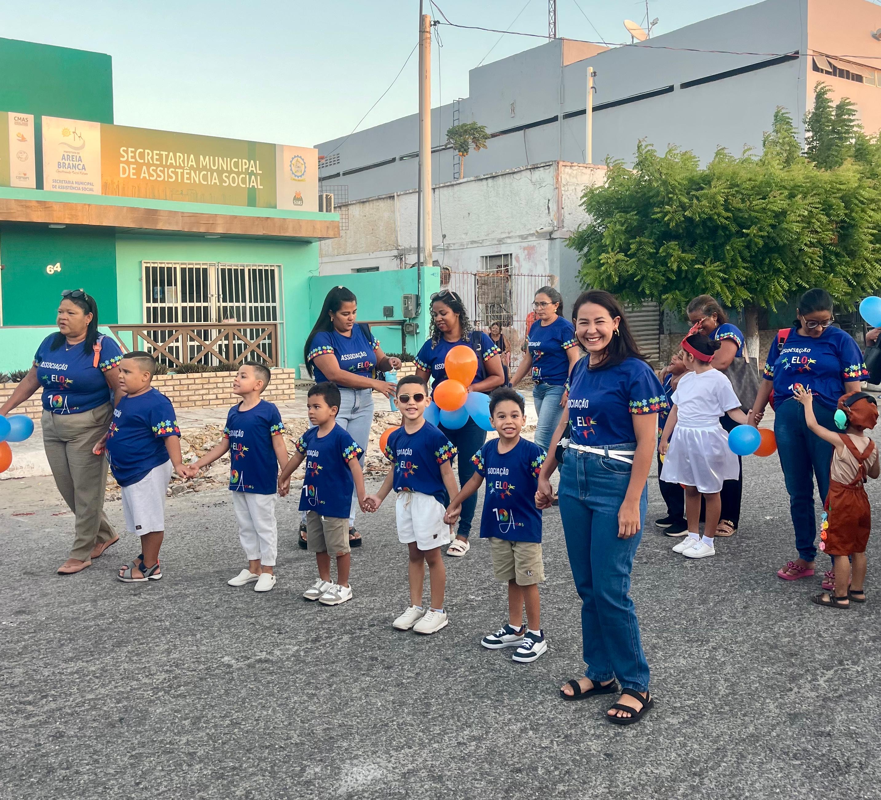 Associação Elo promove caminhada no Dia Mundial de Conscientização do Autismo