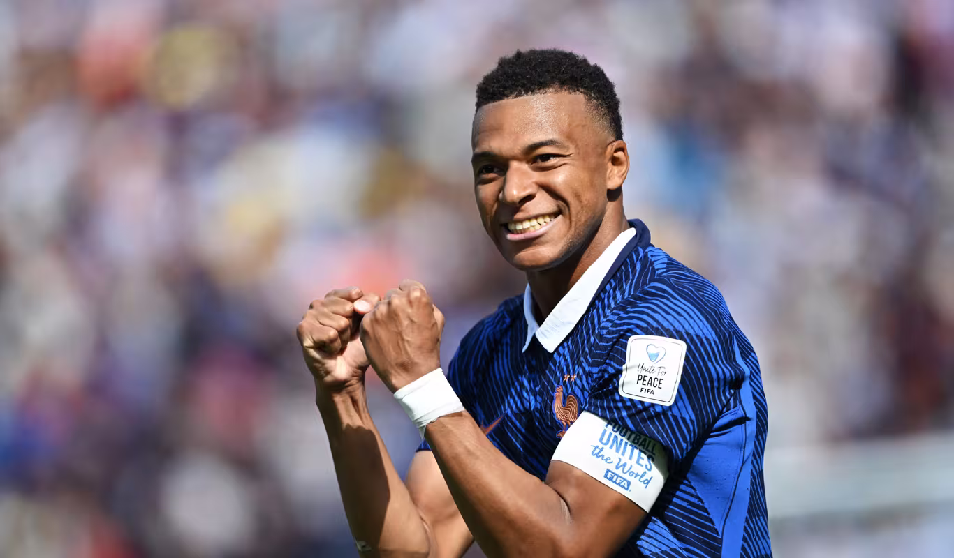 Mbappé estreia com recordes e os grupos G, H, e I com jogos movimentados