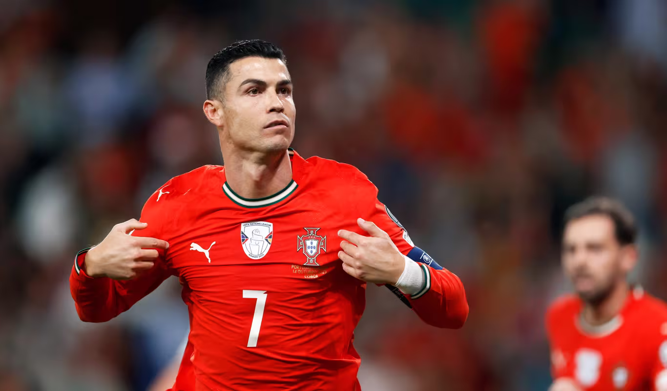 Cristiano Ronaldo estreia na Copa do Mundo e escreve mais um capítulo histórico no futebol