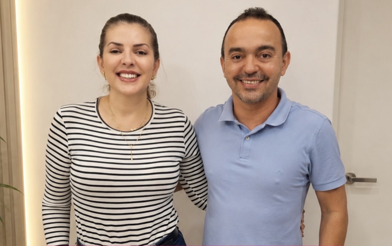 Nina Souza recebe apoio do presidente da Câmara de Areia Branca, Renan de Lima
