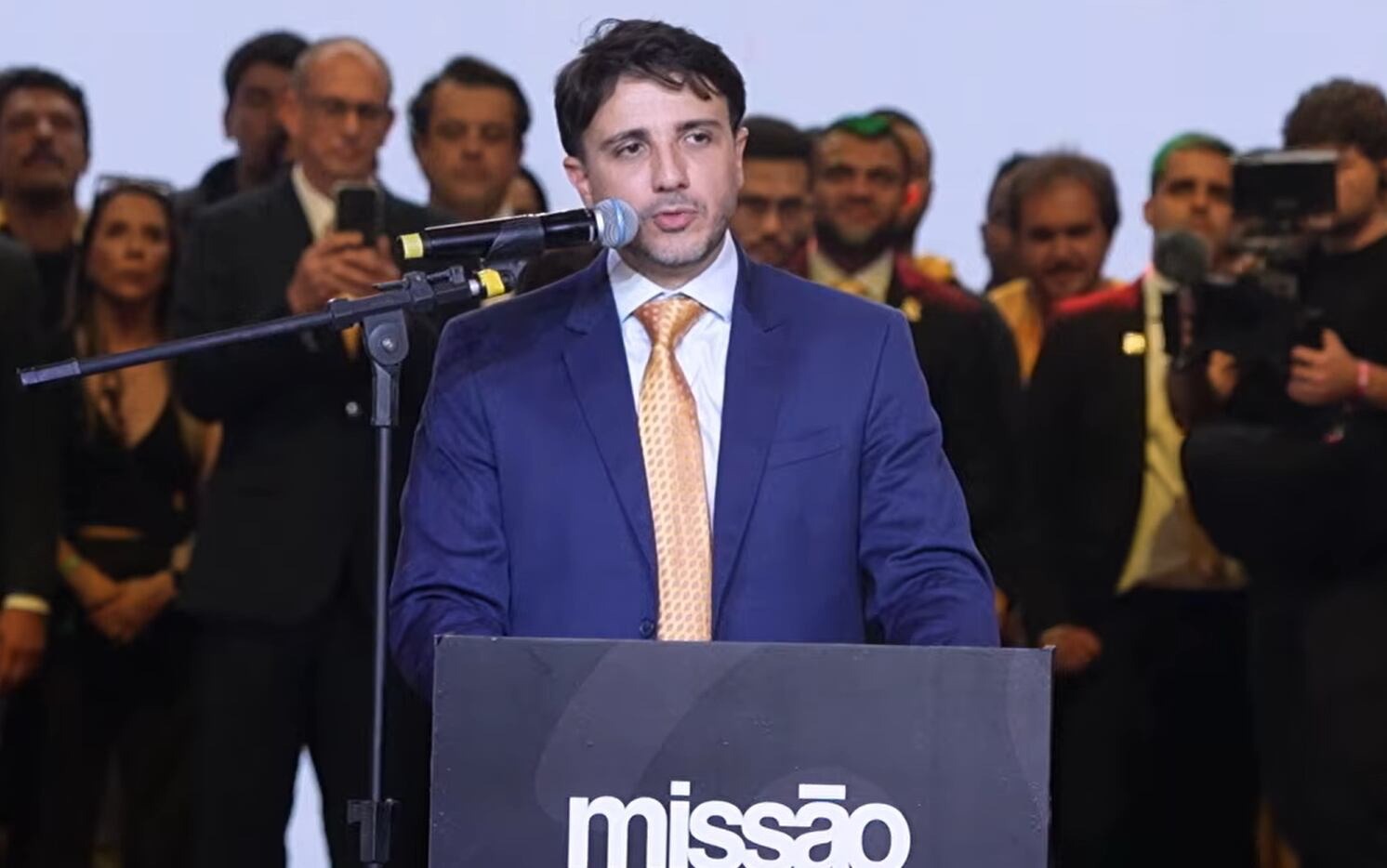 "Vamos matar quem roubar", diz Renan Santos ao lançar candidatura