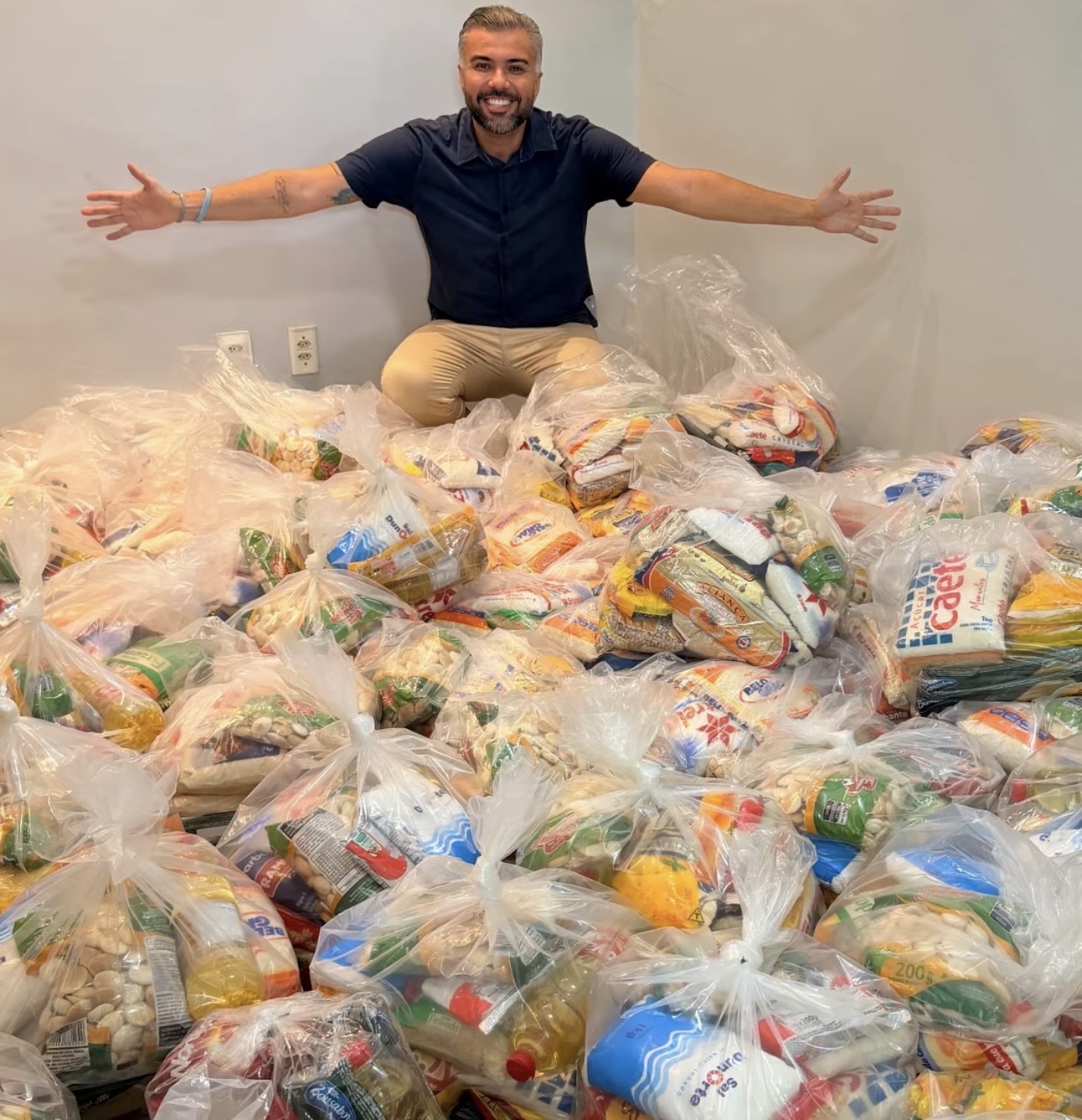 Arrecadação do Nabuco Folia é convertida em Cestas Básicas por Petras Vinícius