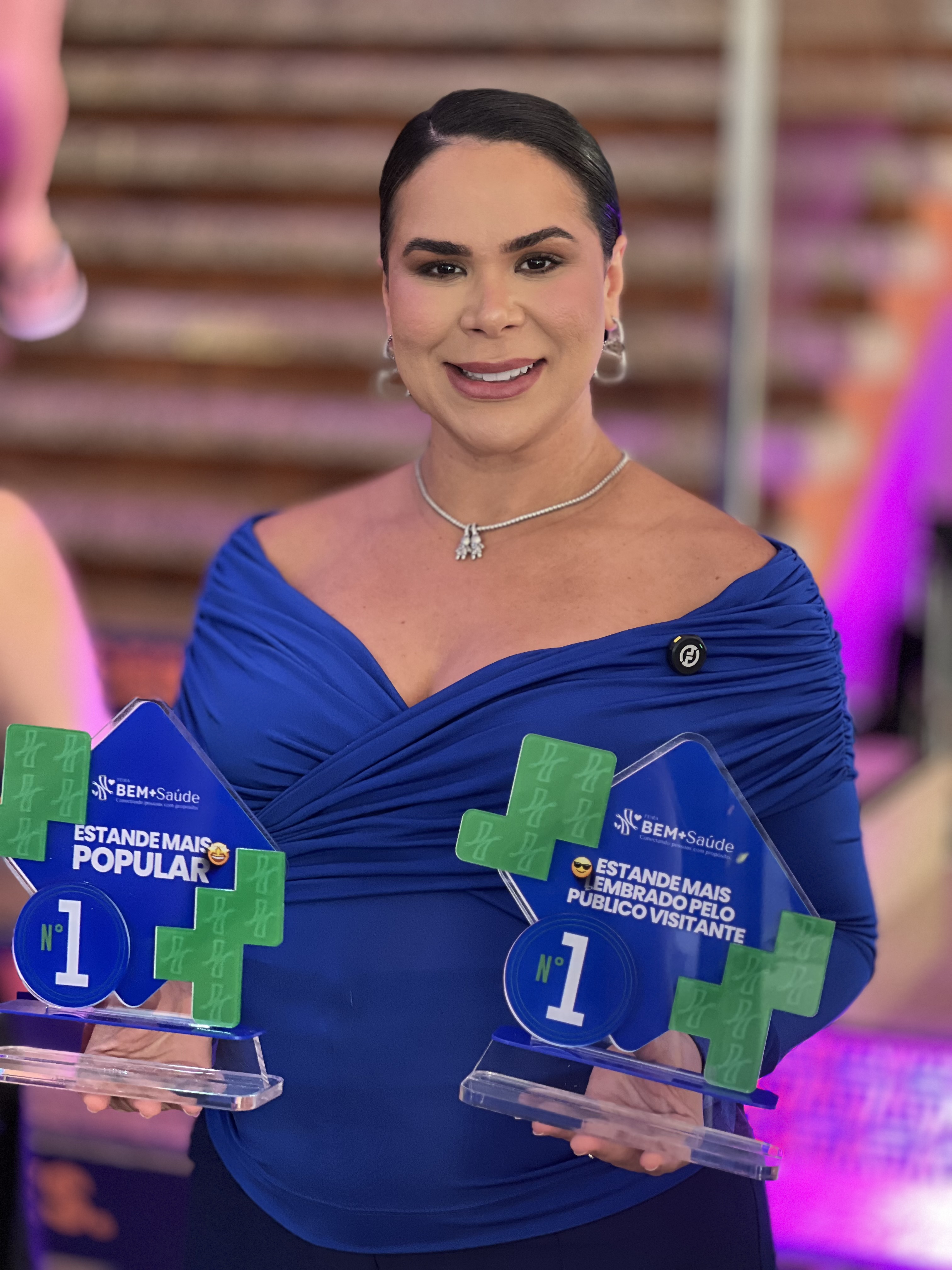 Dra. Luana Santos conquista dois prêmios na Feira Bem Mais Saúde 2025