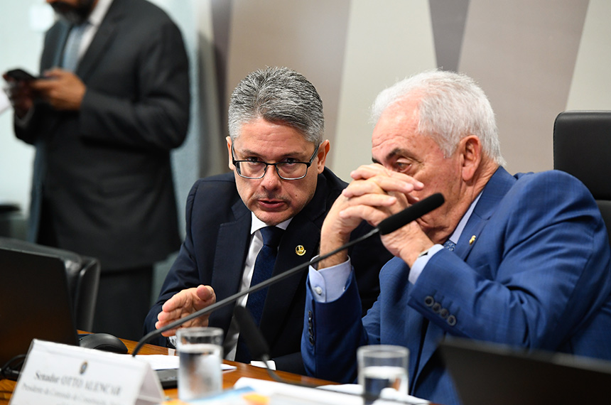CCJ derruba PEC da Blindagem no Senado Federal