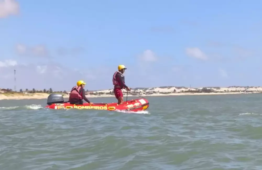 Militar de 19 anos é arrastado por correnteza e desaparece na Praia do Forte em Natal