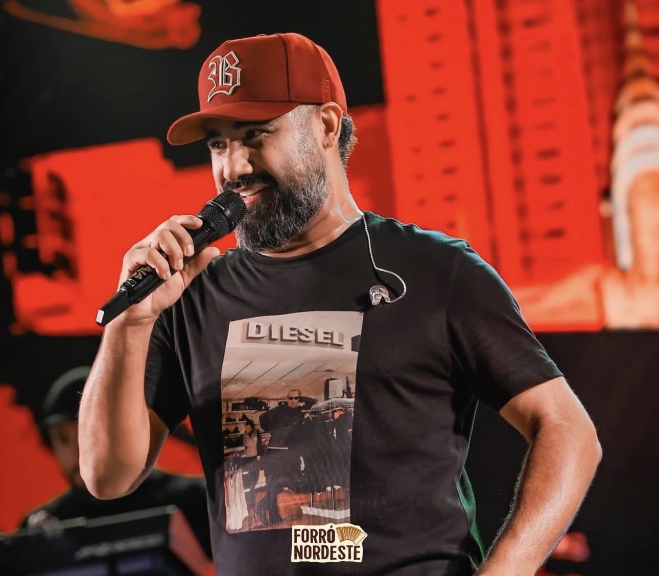 Raí Saia Rodada apresenta evolução clínica e cancela agenda de shows por orientação médica