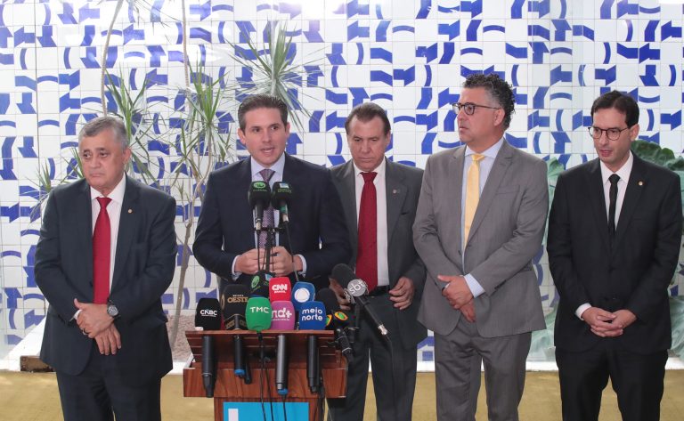 Fim da escala 6x1 e jornada de 40 horas terão um ano de transição