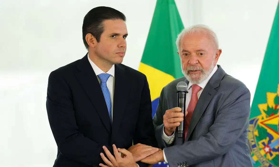 Lula chama fim da escala 6x1 de “conquista histórica” e promete articulação para aprovação no Senado