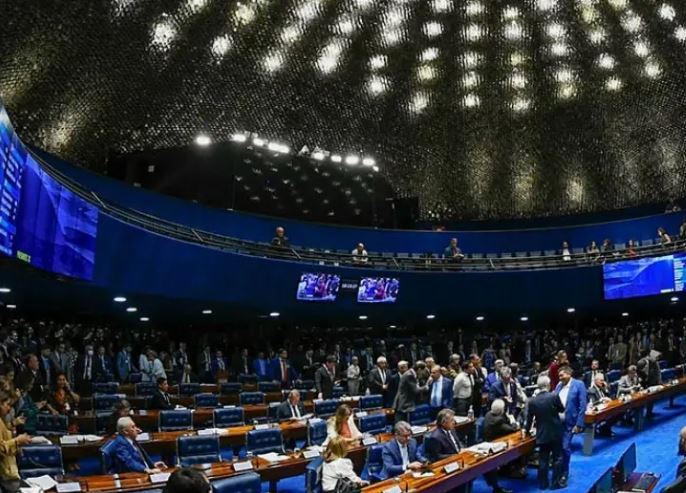 Senado quer derrubar PEC da Blindagem em comissão e dar resposta a manifestações