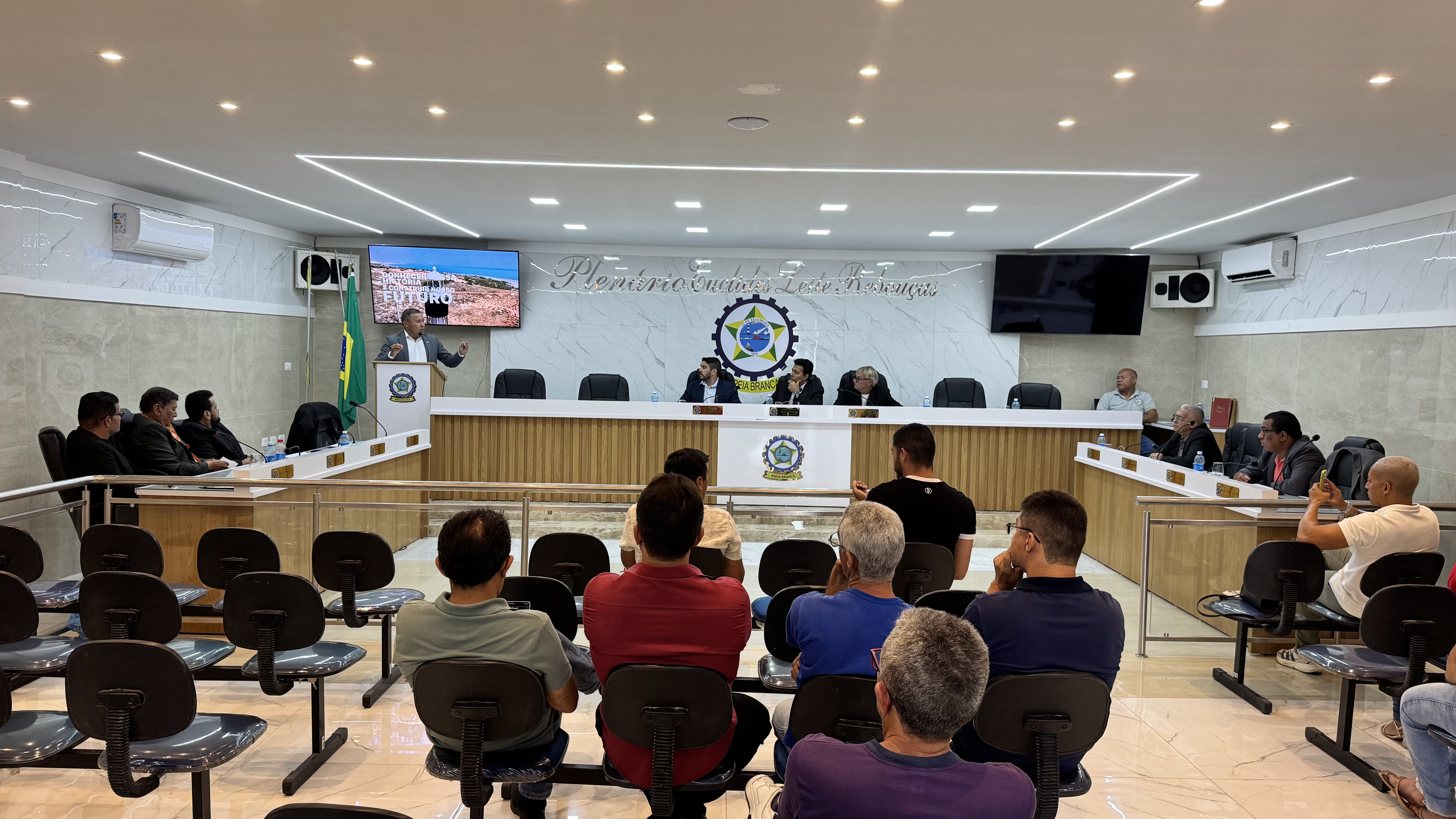 Câmara de Areia Branca aprova crédito adicional para Saúde e debate novo Plano de Cargos dos servidores técnicos