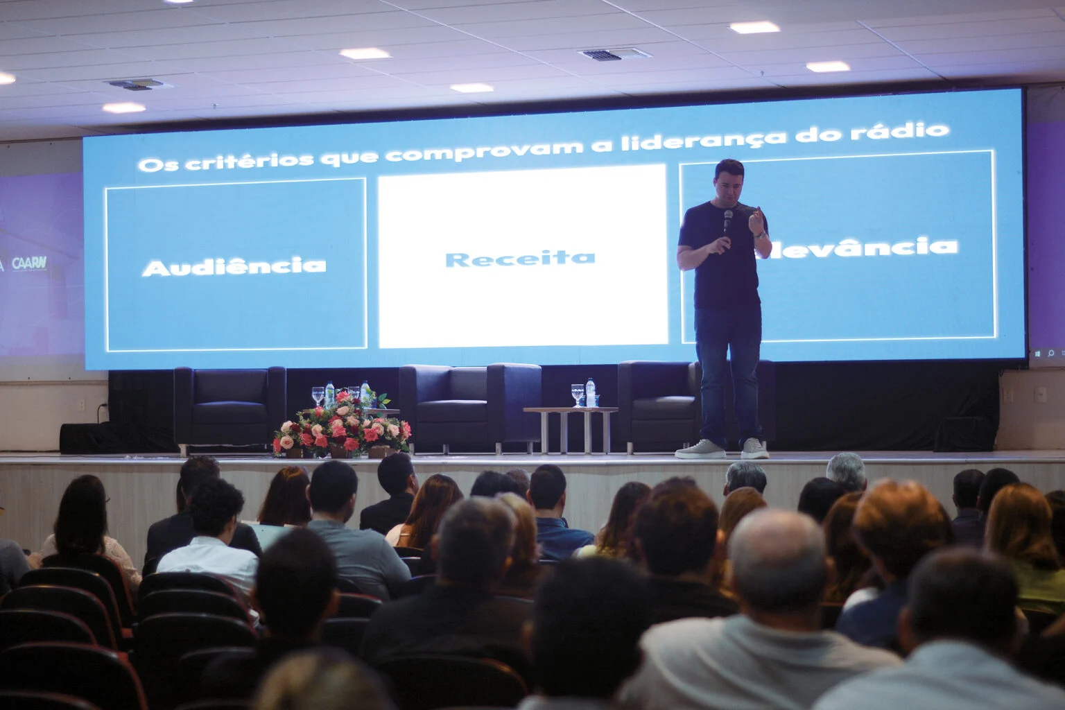 Força do Rádio: Mídia Talks revela que rádio alcança 67% dos ouvintes da capital, 76% no Nordeste e 77% no país