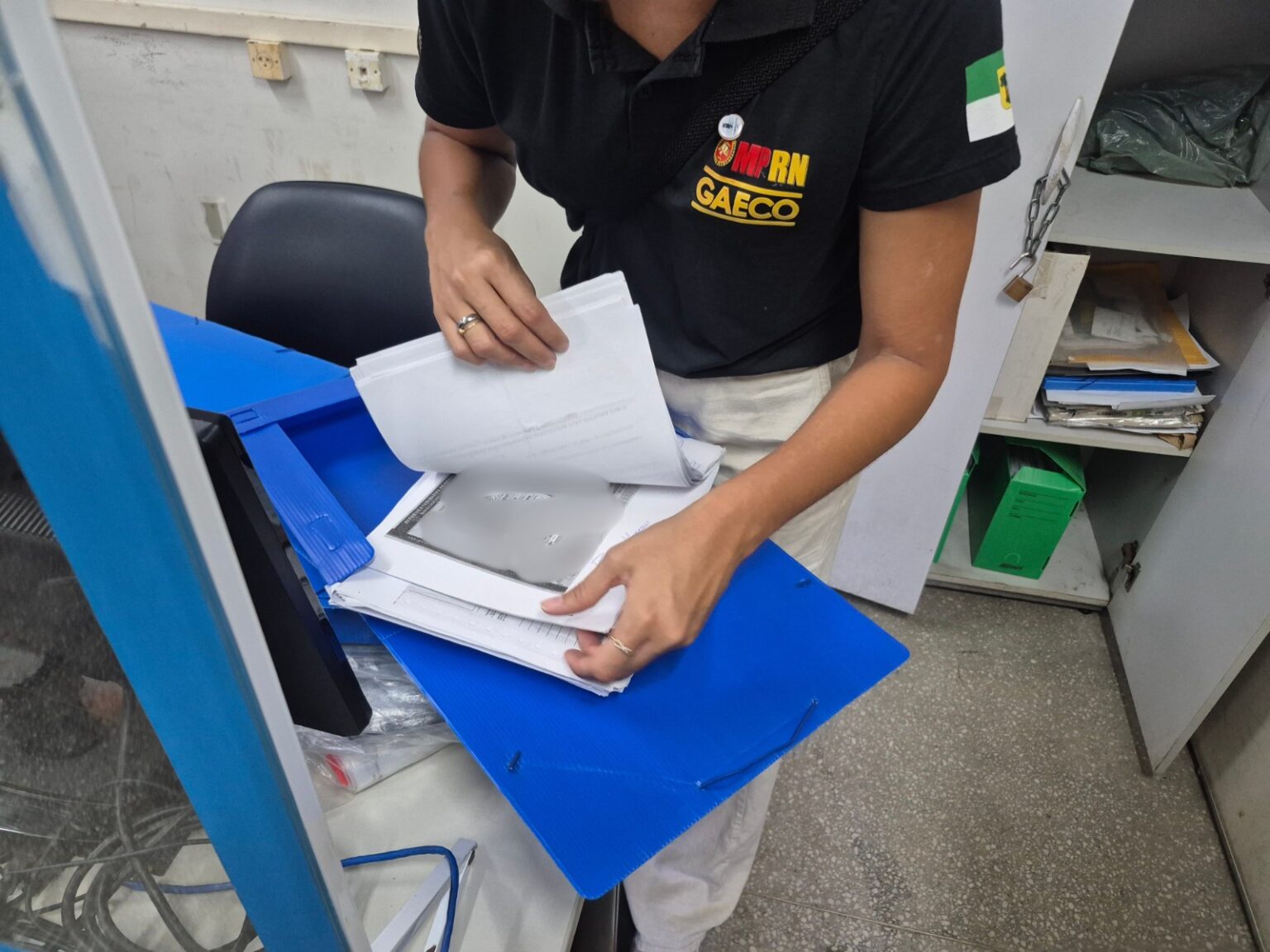 Operação investiga esquema de fraudes em registros de veículos no Detran do RN
