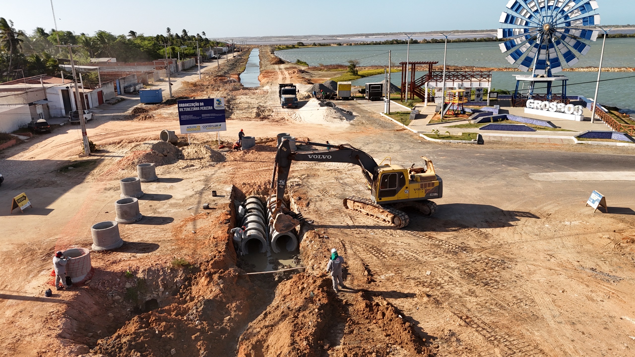 Sistema de drenagem com manilhas marca etapa crucial da Nova Terezinha Pereira