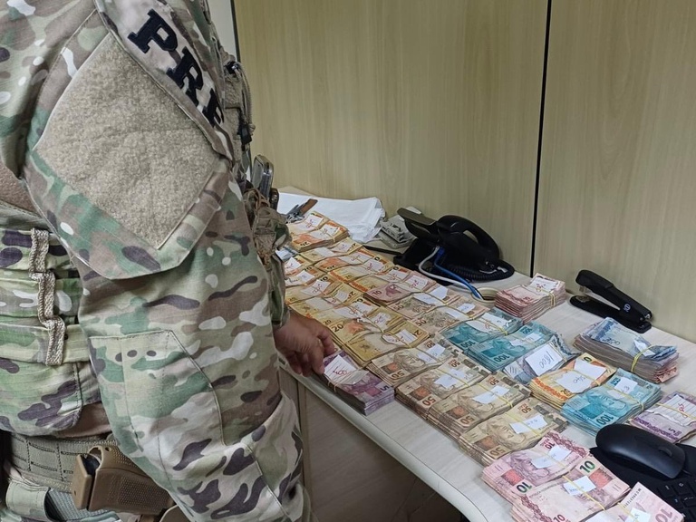 Operação da PRF apreende mais de R$1,5 milhão em drogas e prende três homens por tráfico no RN