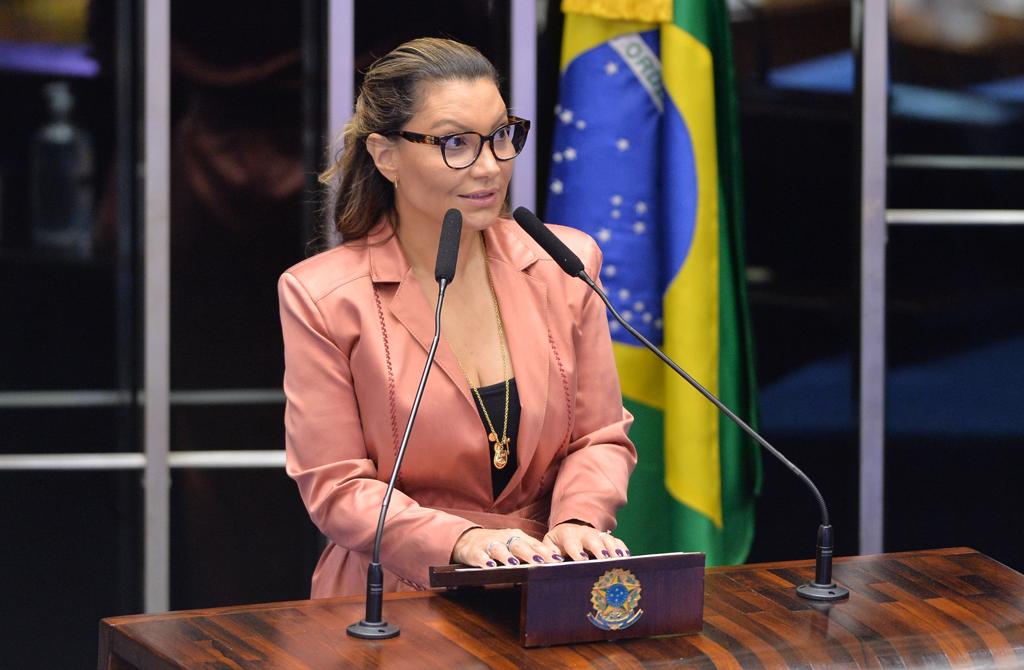 Janja rebate críticas e diz que apelido de "gastadeira" é "misoginia pura"