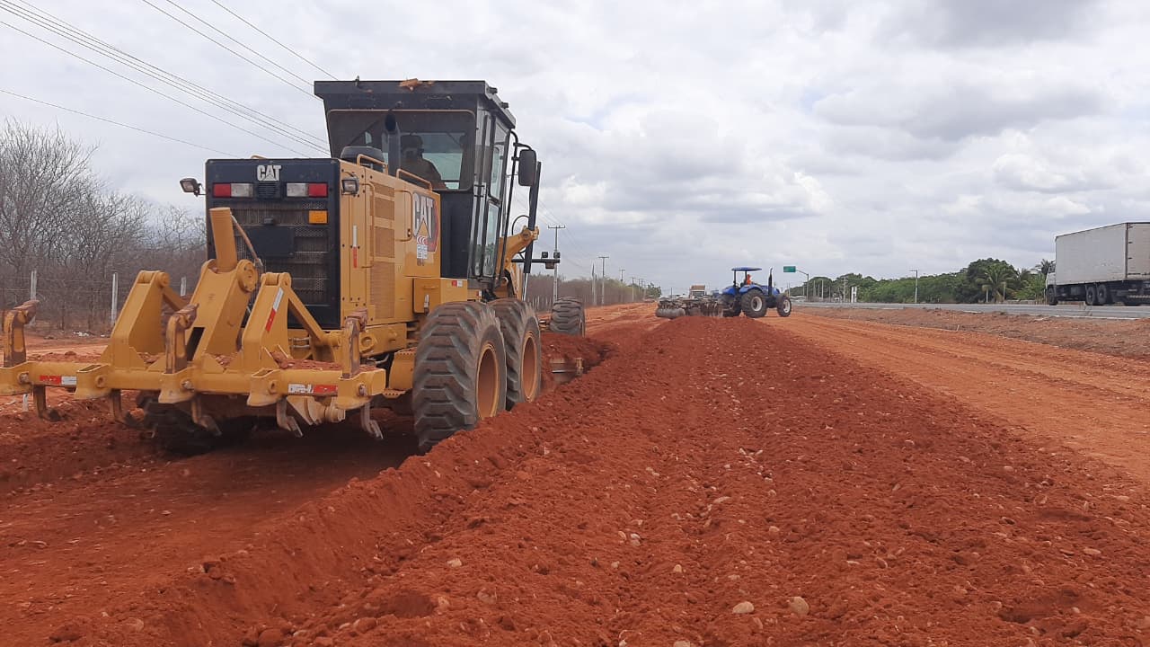 Governo do RN e Ministro dos Transportes vistoriam obras na BR-304-RN
