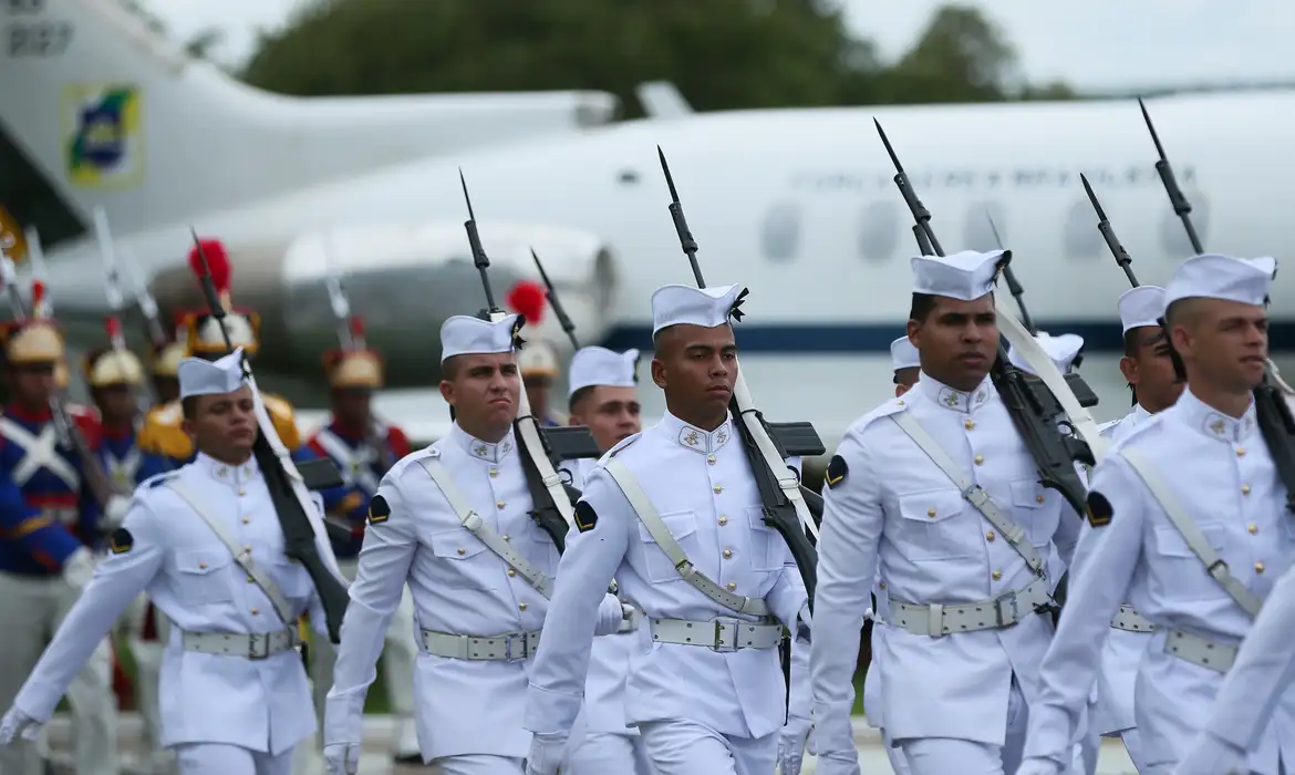 Prazo para alistamento militar obrigatório termina nesta terça-feira (30)
