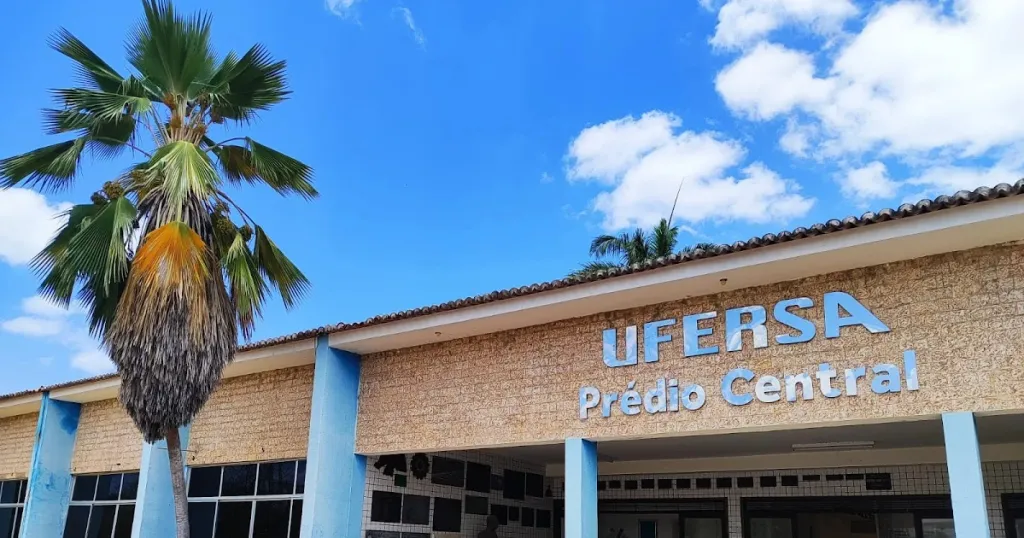 As oportunidades são destinadas a candidatos já graduados que desejam ingressar em um novo curso