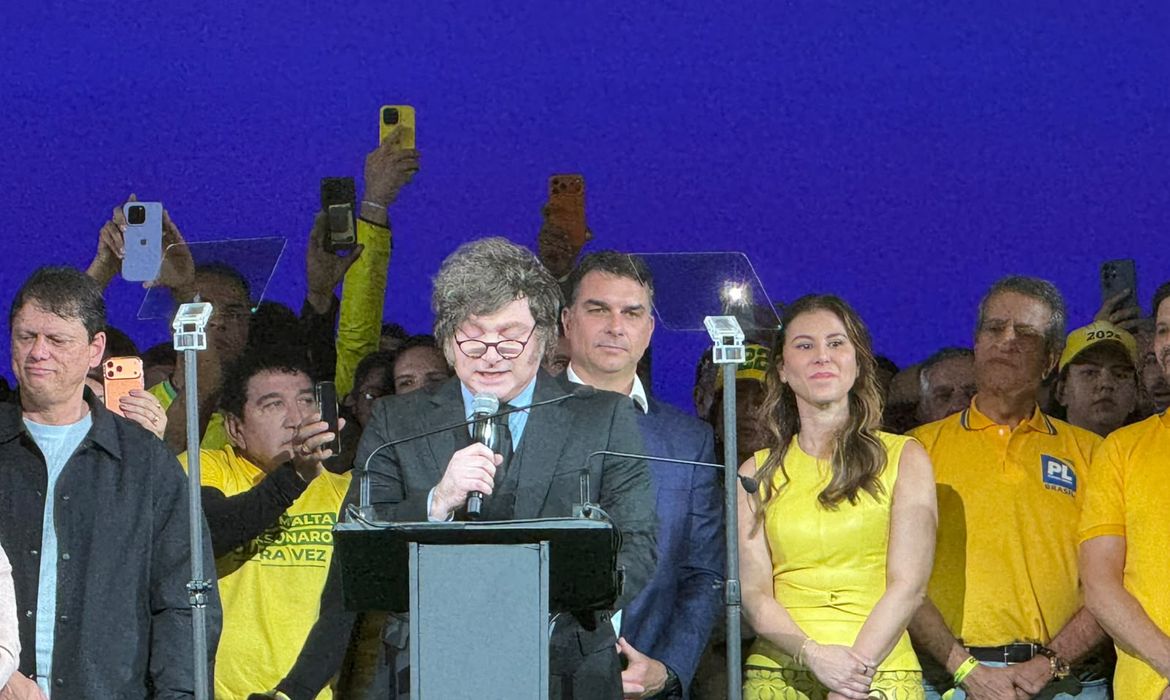 Itamaraty convoca embaixador brasileiro na Argentina após ofensas de Milei a Alexandre de Moraes
